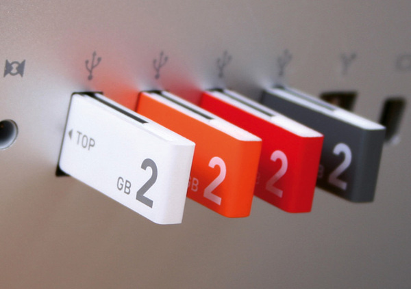 USB Clip #usb #design #color #product #industrial #minimal