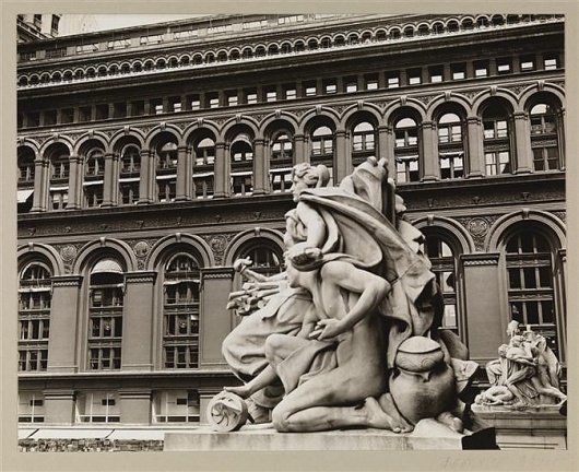 MNY30849.jpg (JPEG Image, 674x550 pixels) #abbott #white #house #city #black #customs #berencie #and #york #new