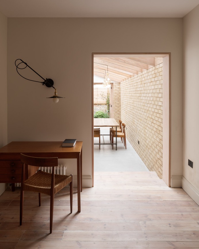Vestry Road by Oliver Leech Architects