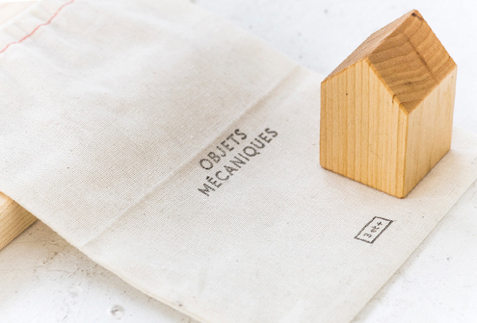 Objets Mécaniques by Nouvelle Administration #bag #graphic design #branding