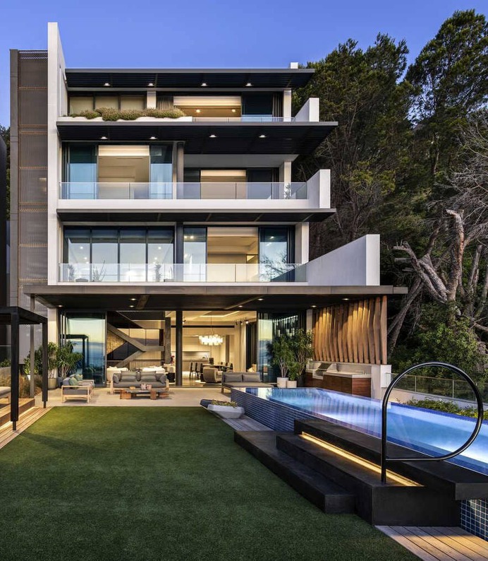 South Villa, a Five-Story Penthouse in Cape Town