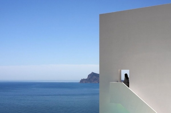 House on the Cliff 01 #architecture #white #modern