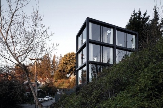 The Arco House: where economy dictates concise design - Architecture - Domus #house #hill #design #modest #black #architecture