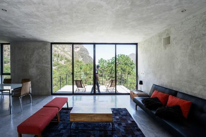 Minimalist Mexico Home with Cool, Concrete Interior 9