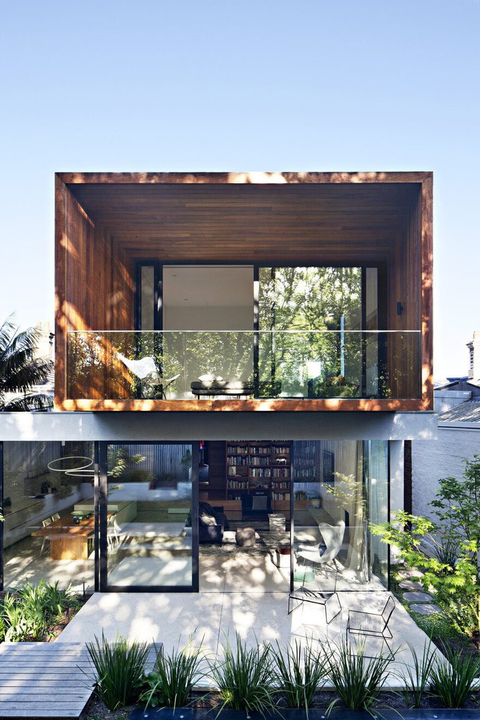 Victoria Gardens House / Lucy Clemenger Architects