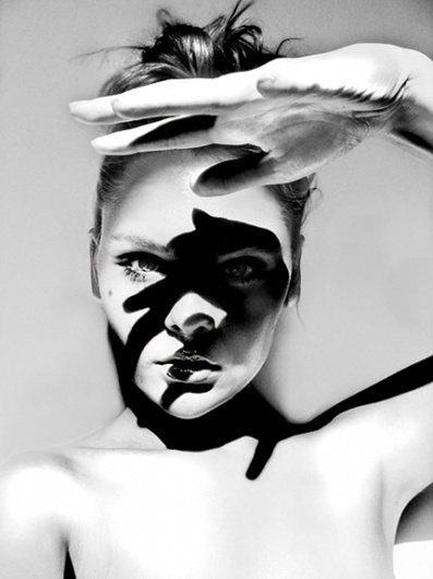 BLCKout #white #black #photography #and #fashion