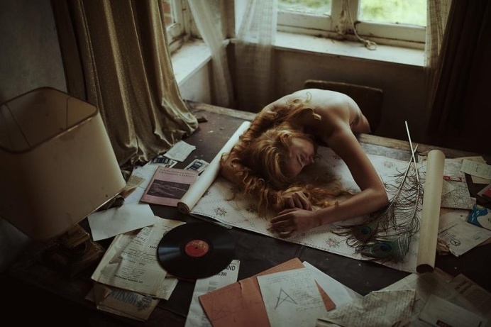 Incredible Natural-Light Female Portraits by Alessio Albi