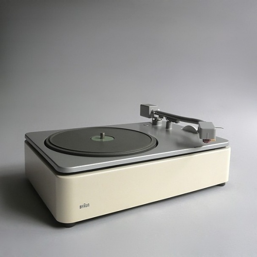 Braun electrical - Audio - PCS 45 record player #design #player #record #1960s #industrial #braun #vintage #rams #dieter