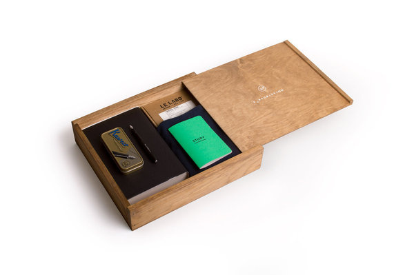 Roandco svbscription v2 03 1299 xxx q85 #branding #box #identity #logo #package