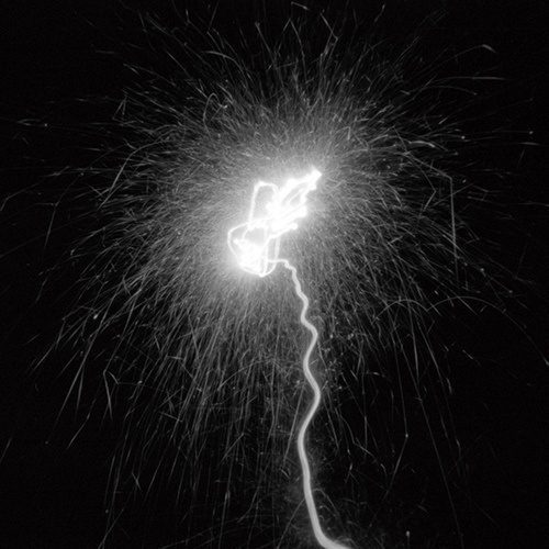 OBSCURA-BOOK / pinhole light sculpture - a sparkler | Flickr - Fotosharing! #pinhole #sparkler #sculpture #book #zeroimage #light #3200 #lochkamera #obscura