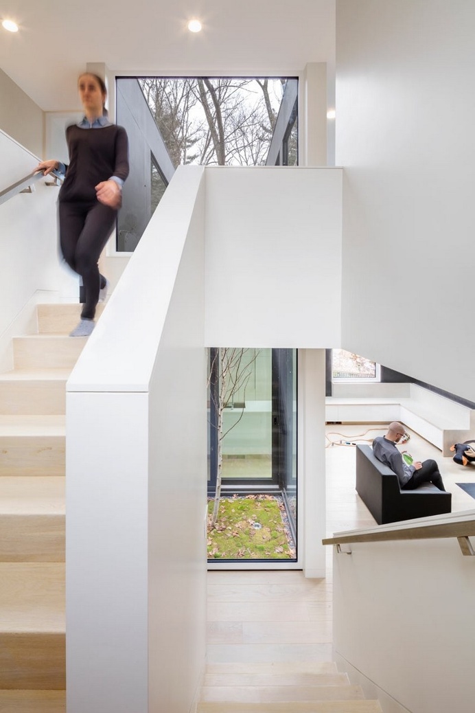 Grow Box – Steel House by Merge Architects
