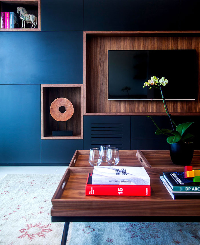 Trendy Dark Colored Apartment in Tel Aviv - #decor, #interior, #homedecor,