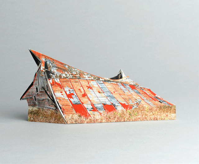 brokenhouses-17 #sculpture #house #art #broken #miniature