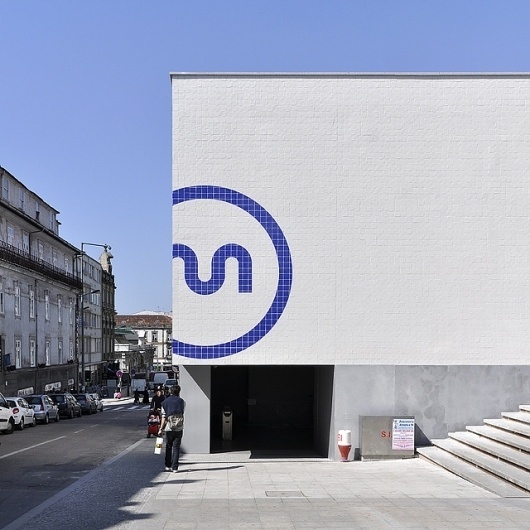 All sizes | Porto, Edifício das Camélias. Eduardo Souto de Moura | Flickr - Photo Sharing! #architecture