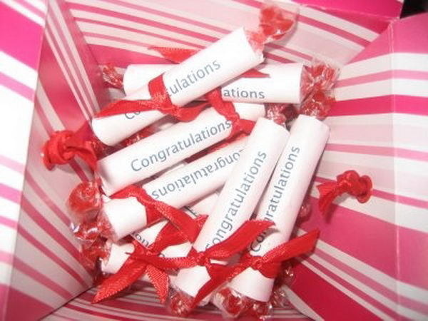 10 Creative Graduation Party Favor Ideas #school #graduate #favor