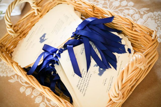 DIY wedding program fans are in thing for stylish couples. This is obviously for couple of reason we don’t fail to menion.