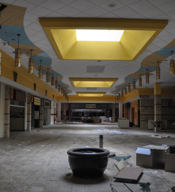 Abandoned Shopping Malls by Seph Lawless #interior #photography #inspiration