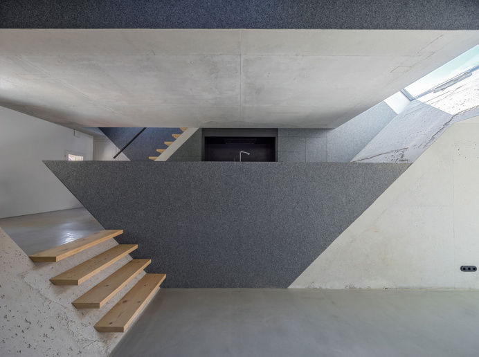PETER HAIMERL ARCHITEKTUR | The Schuster farmhouse in Alt-Riem