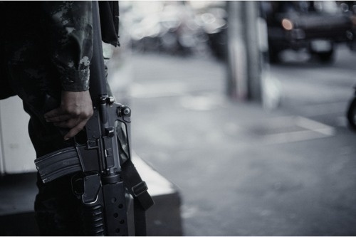 DETHJUNKIE* #gun #photography #machine