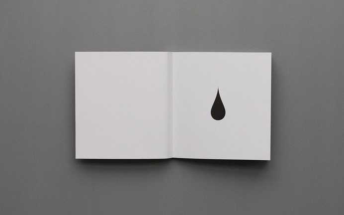 L'Antidote jewelry branding - Mindsparkle Mag Mikina Dimunova created a sleek and elegant branding for "L'ANTIDOTE JEWELLERY" based in Prague. #packaging #identity #branding #design #color #photography #graphic #design #gallery #blog #project #mindsparkle #mag #beautiful #portfolio #designer