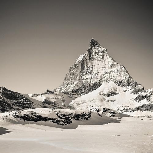 Mountain Photography by Julia Britvich | Professional Photography Blog #inspiration #photography #landscape