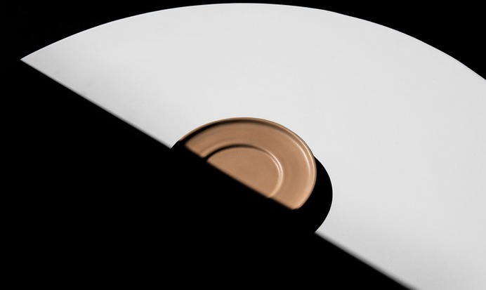 Negroblanco Cafe - Mindsparkle Mag Yeye Design designed the branding for Negro Blanco Café. #logo #packaging #identity #branding #design #color #photography #graphic #design #gallery #blog #project #mindsparkle #mag #beautiful #portfolio #designer