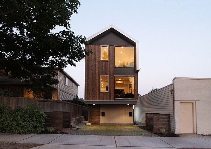 Contemporary and Practical Urban Duplex Unit in Seattle #architecture #contemporary #duplex