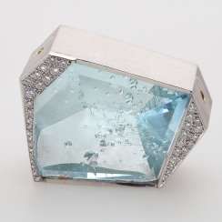 Mixed lot: 2 necklaces with removable pendant aquamarine.