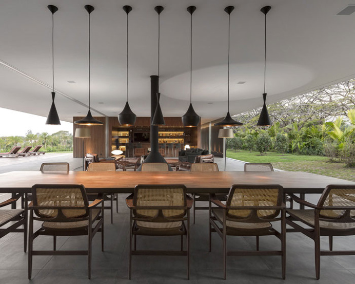 Long and Low Concrete House in Brazil