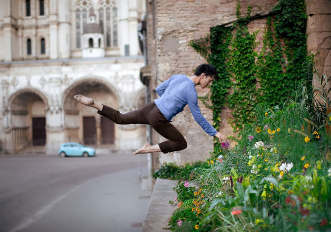 The Levitator : Self-Portraits In Dance Poses by Mickael Jou