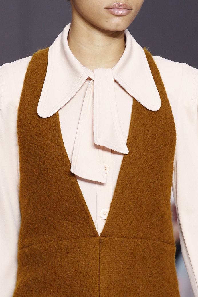 Chloé Fall 2017 Ready-to-Wear Collection Photos - Vogue