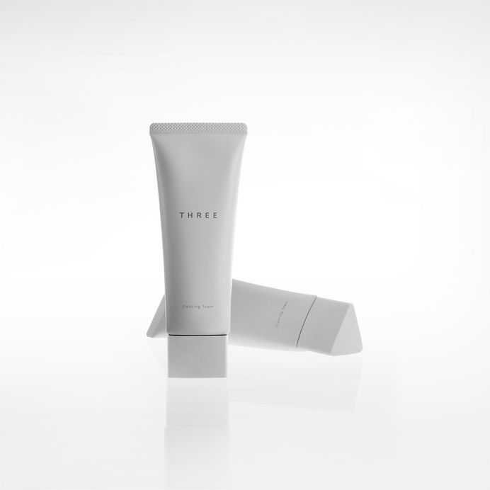 Three – Minimalissimo #minimalism #packaging #cosmetics