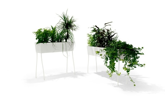 Build your own oasis in any office space with Green Pedestals - an elegant greenery holder that brings a breath of fresh air. #design #produ