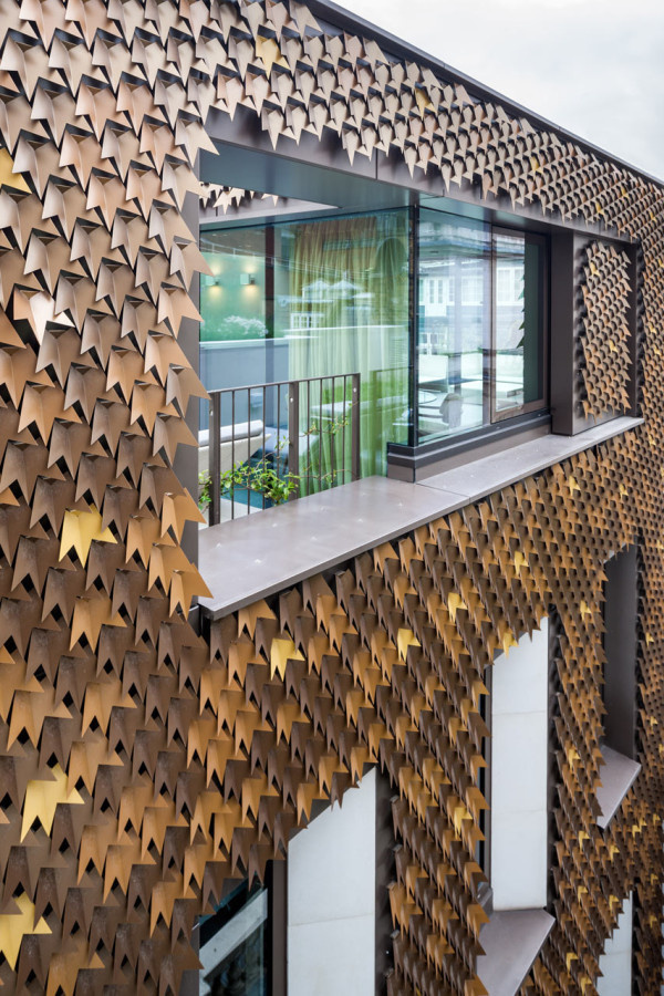 A Leaf Covered House Grows in London Photo #house #leaf #environment #space #architecture