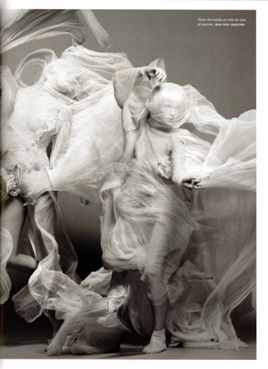 JUST_MONK3Y #white #black #and #fashion #editorial