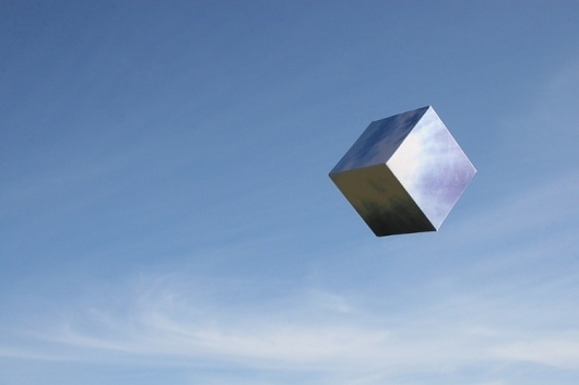 bench.li / Beautiful design inspiration from around the universe. #cube