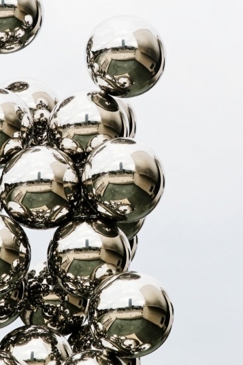 Category: Talents » Jonas Eriksson #metal #balls #reflections