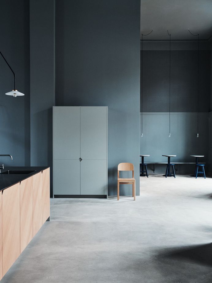Aarhus Showroom by Reform
