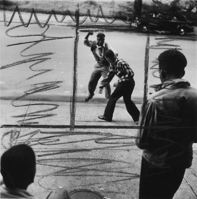 Gordon Parks's Harlem Argument - The New York Times