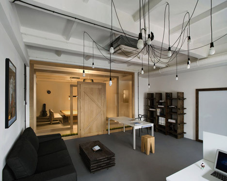 Pride&Glory Interactive office by Morpho Studio Dezeen #office #space #work