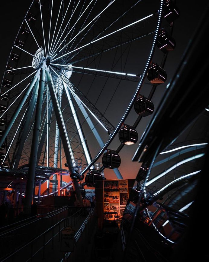 #streetleaks: Striking Street Photography by Steven Schulz