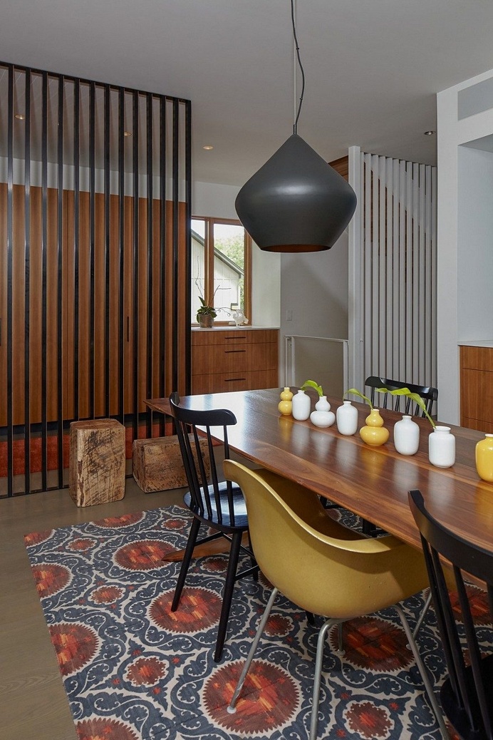 Show House is a Contemporary Take on a Traditional Building Form 5
