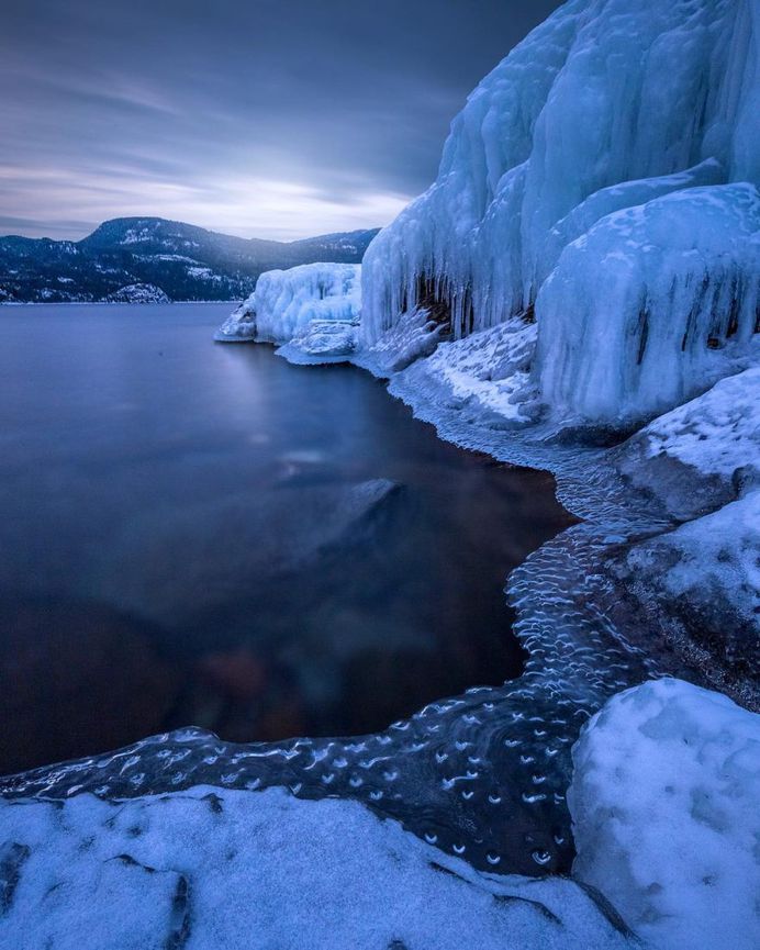 Magnificent Landscapes of Canada by Sarah Lyndsay