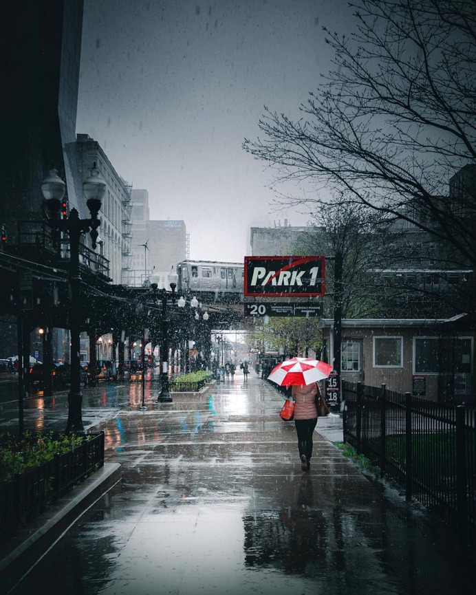 Moody and Cinematic Street Photography by Daniel Kraken