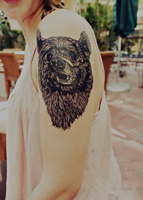 fuckyeahtattoos:There #bear #tattoo