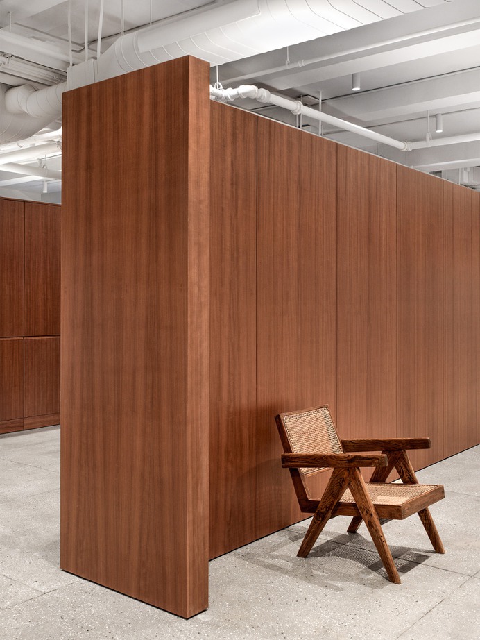 Office in New York by Halleroed