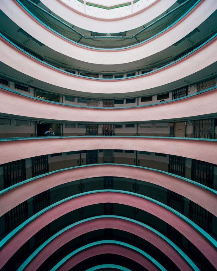 Creative, Colorful and Minimalist Photos of Hong Kong Architecture by Chak Kit