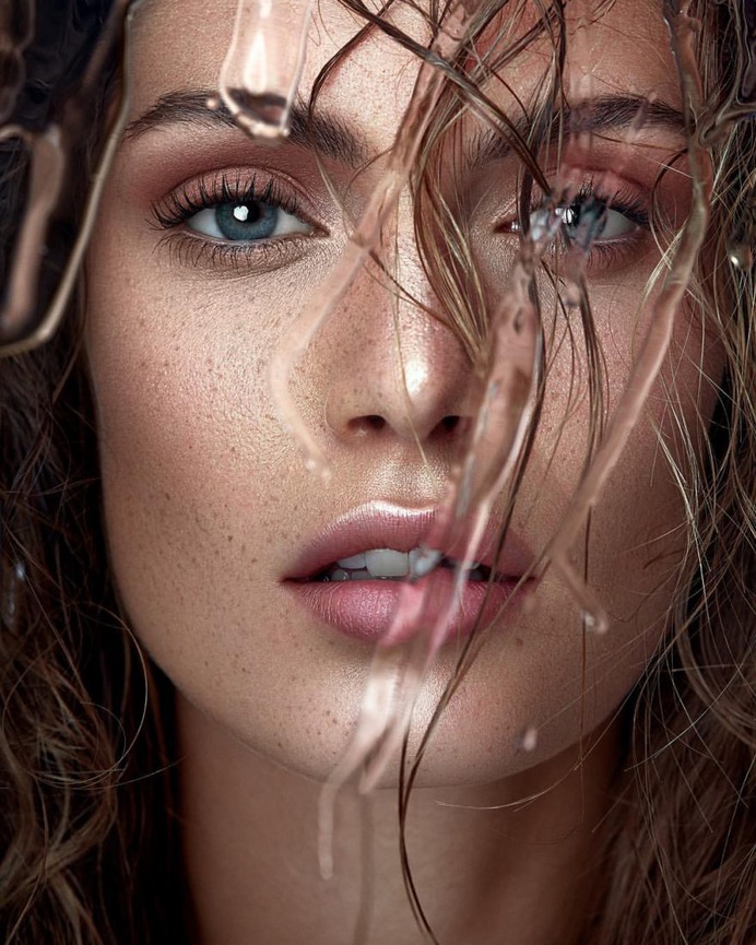 Breathtaking Portraits of Women With Freckles by Sven Barucha