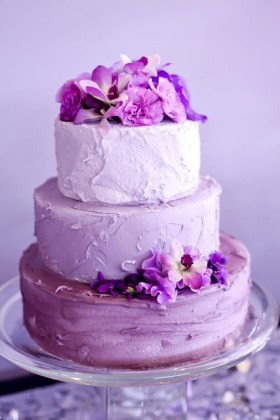 Beautiful Floral Wedding Cake which will look so pretty on Wedding Ceremony. Check out more Wedding cake ideas to select the perfect one for your big day.