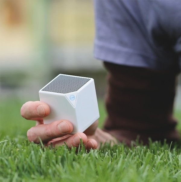 Little Bluetooth Speaker by LON #tech #flow #gadget #gift #ideas #cool
